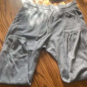 Women’s lg wild fable joggers